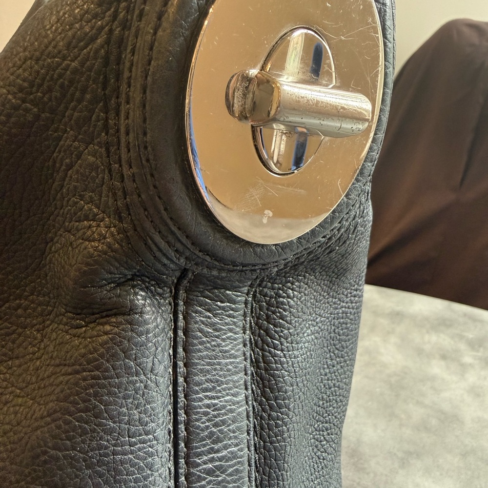 Coach 2011 Penelope, with 2 Coach Tags ,J1173-F16545, Black Pebbled Leather Bag - Picture 6 of 12